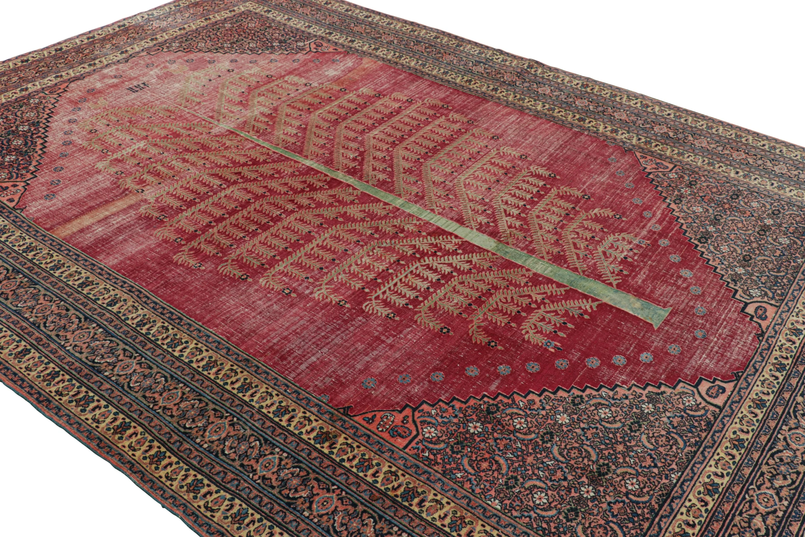 Antique Doroksh Floral Rug