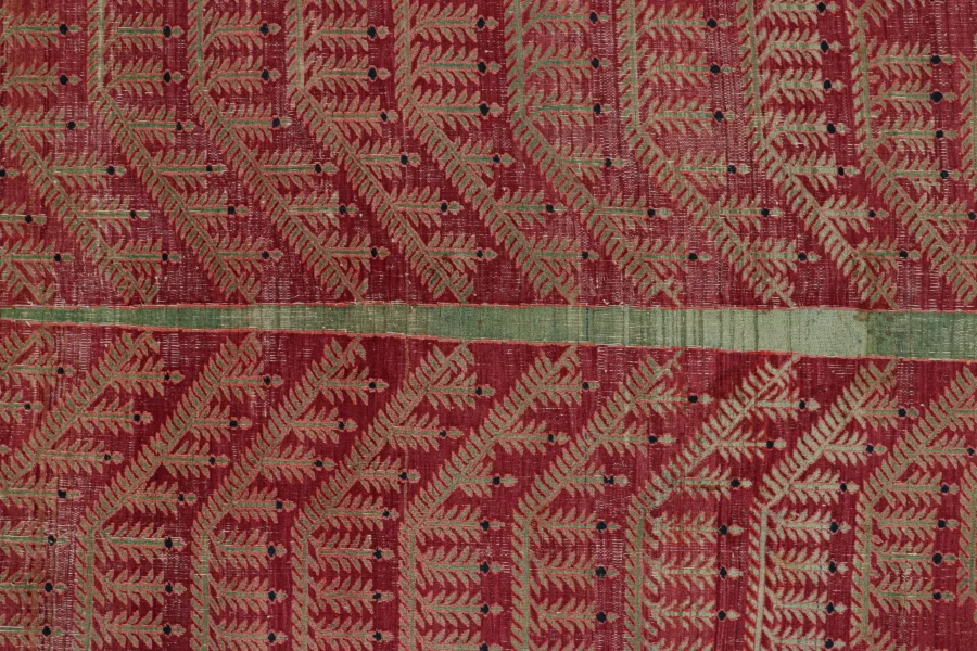 Antique Doroksh Floral Rug