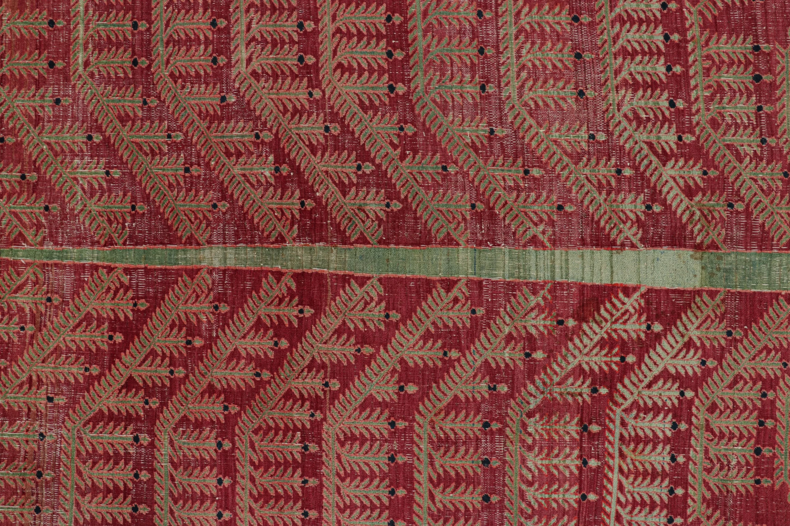 Antique Doroksh Floral Rug