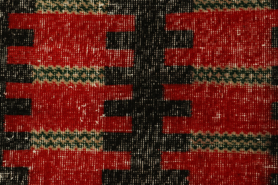 Zeki Müren Rug