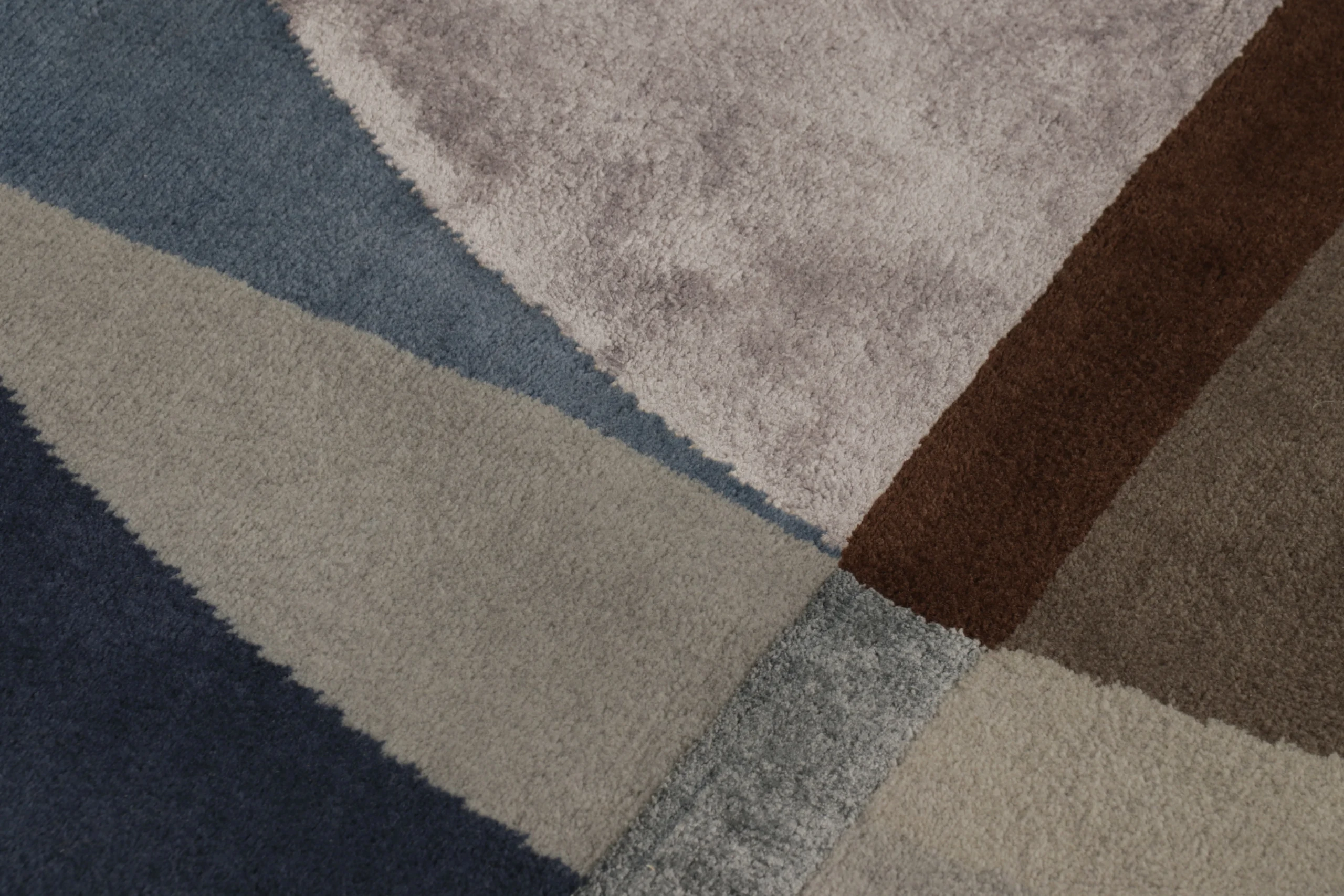 Modern Abstract Rug
