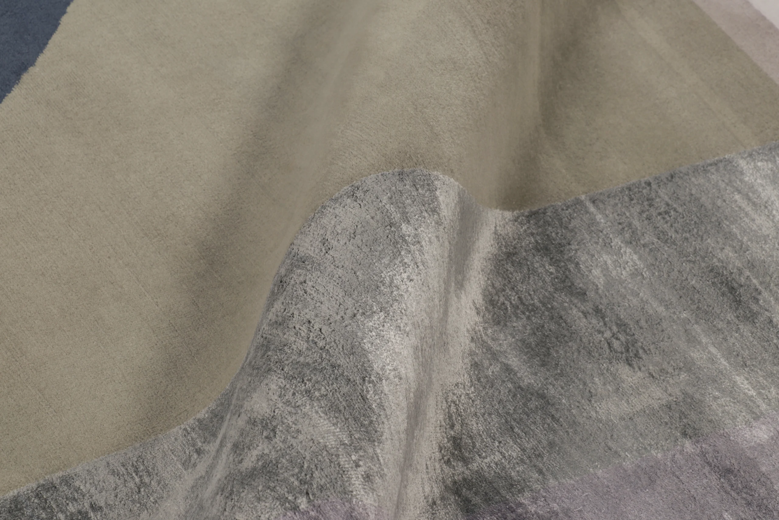 Modern Abstract Rug