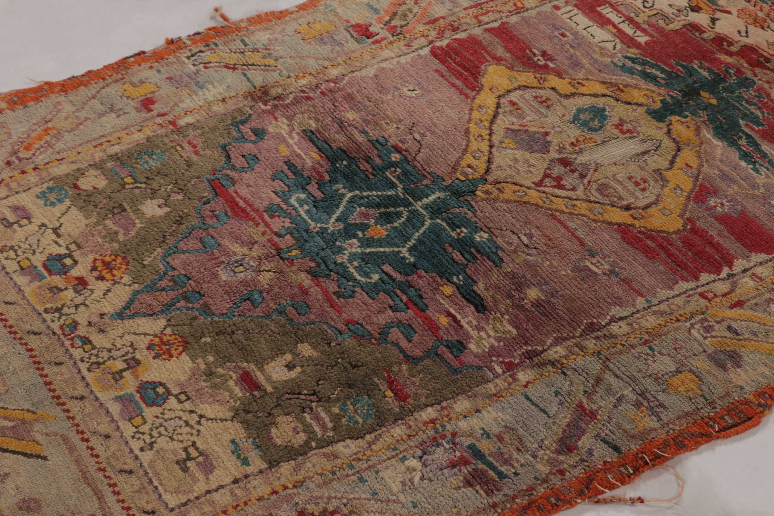 Antique Ghiordes Floral Rug