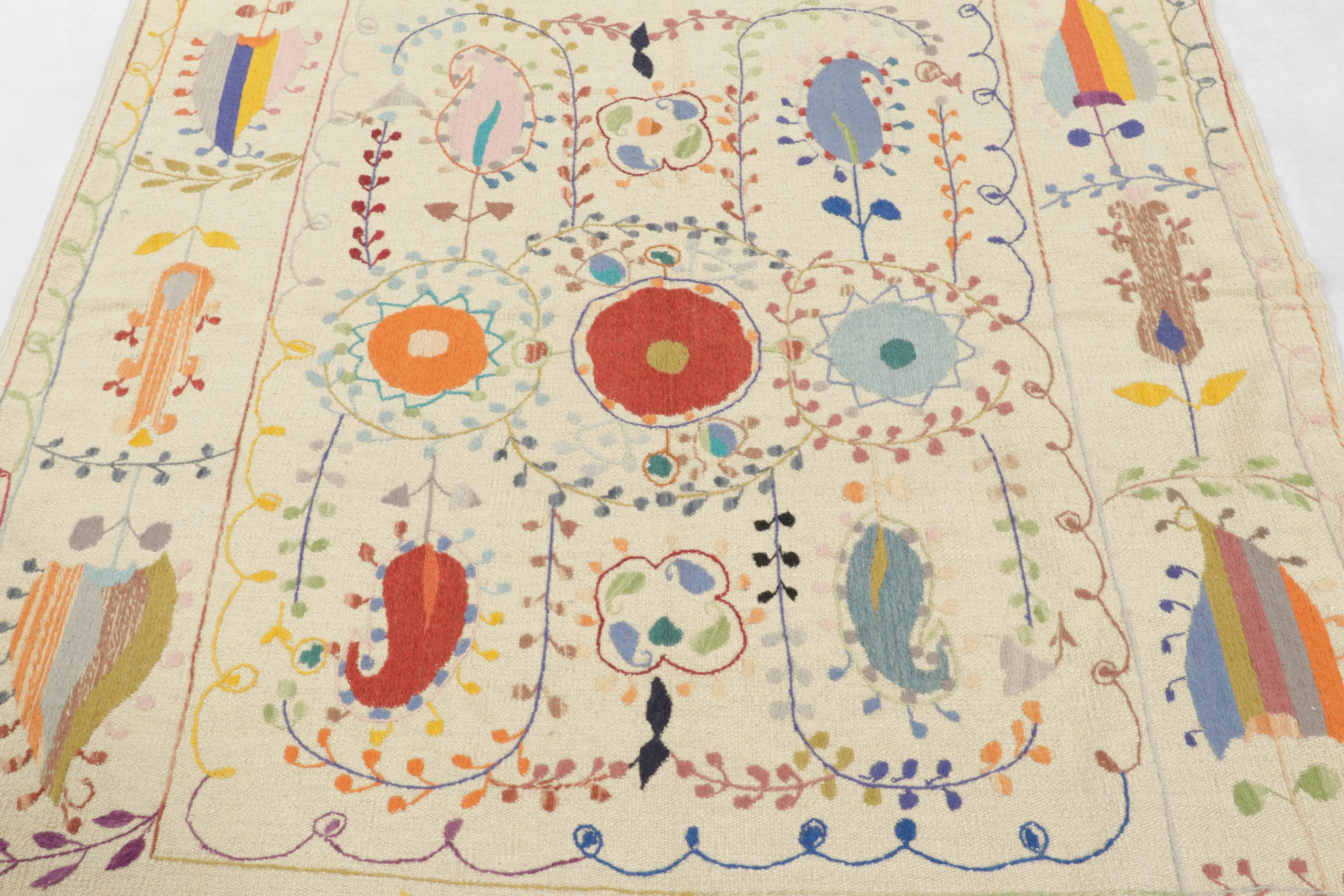 Modern Classic Suzani Kilim