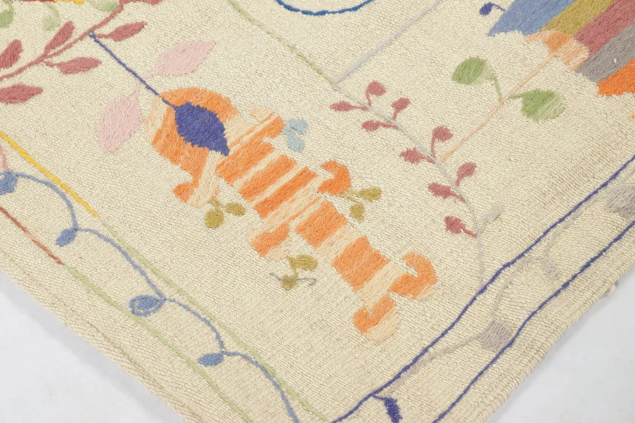 Modern Classic Suzani Kilim