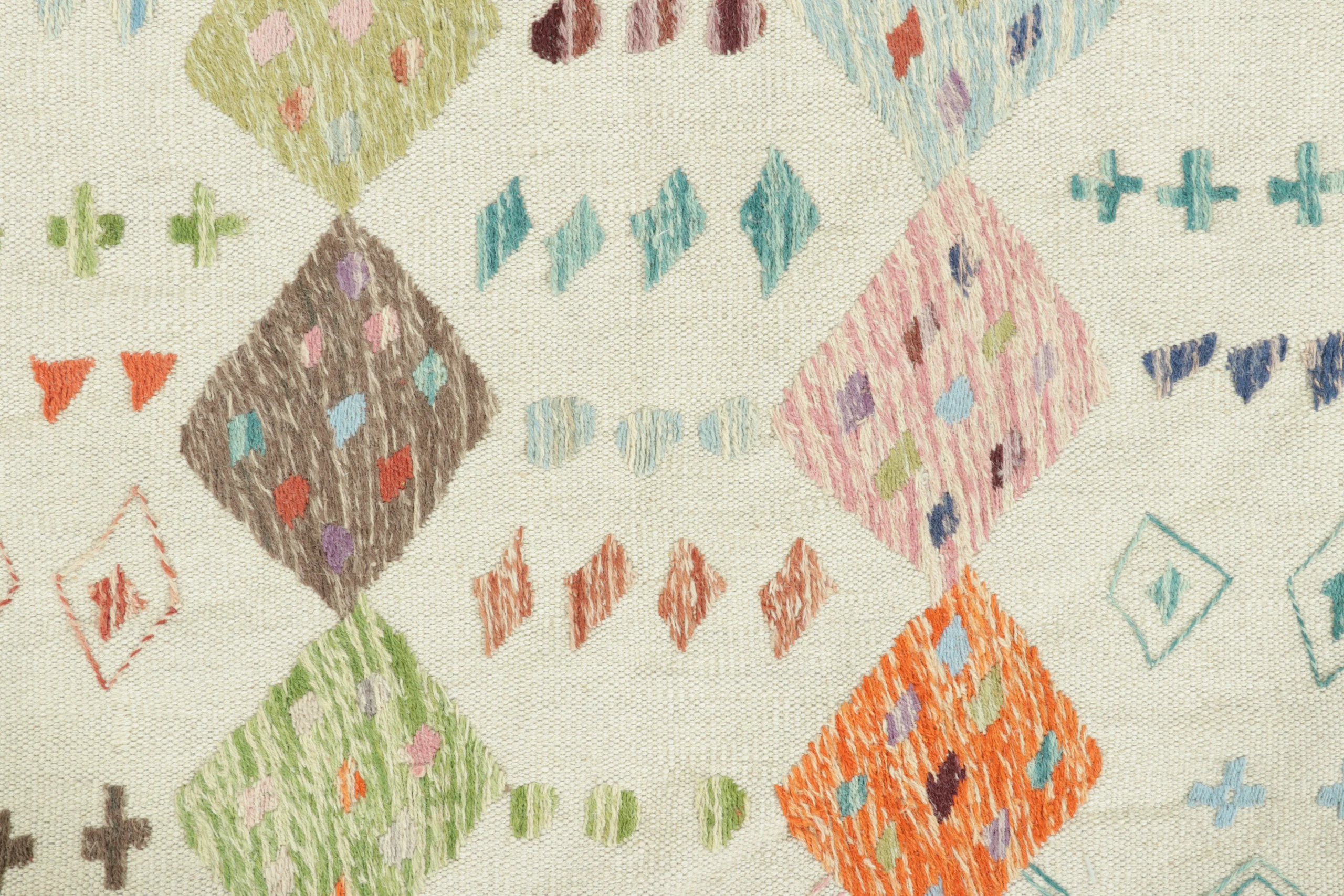 Modern Classic Suzani Kilim