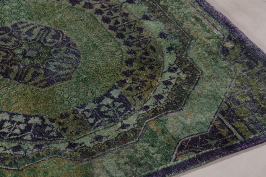 Alt Text: Modern Abstract Geometric Rug