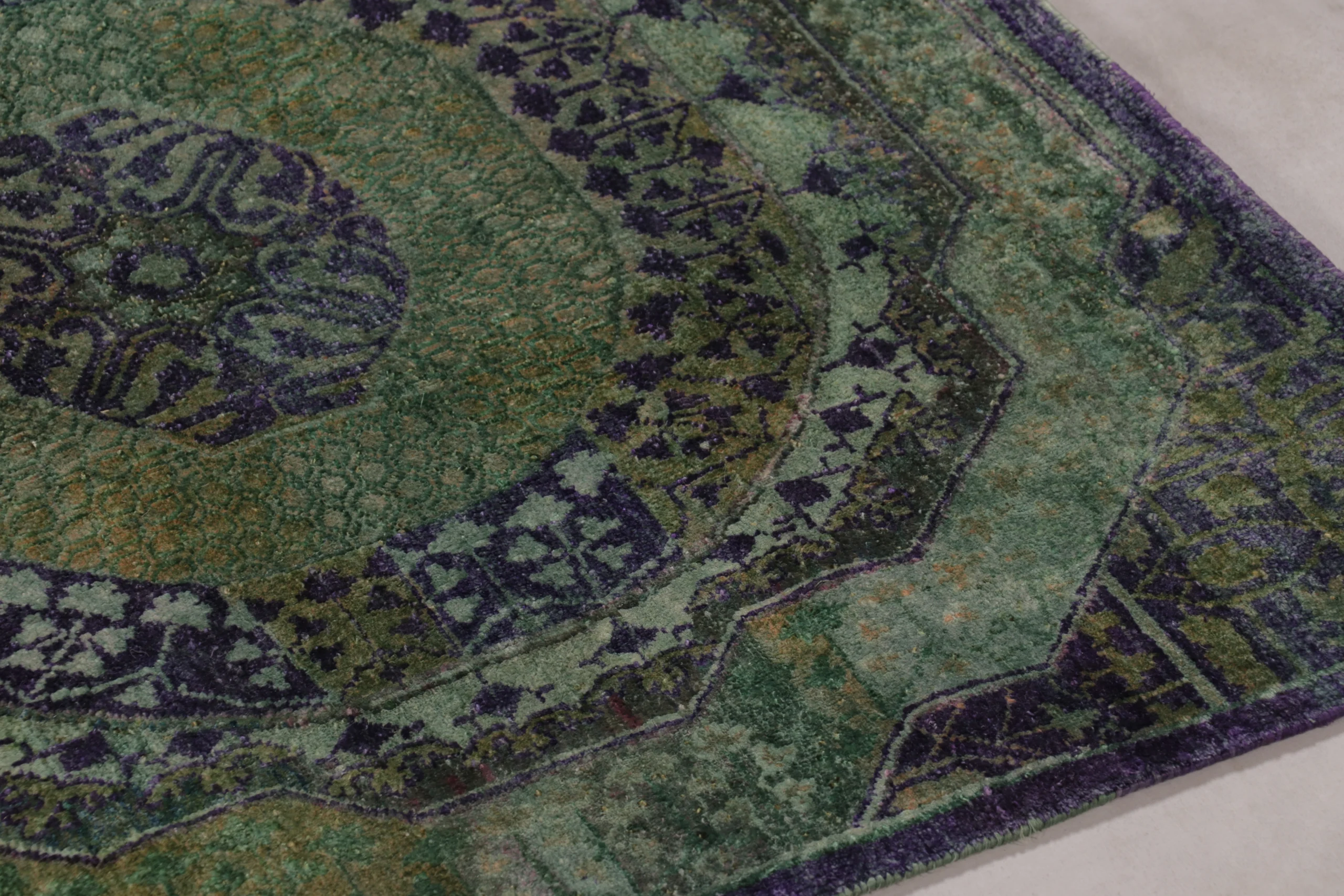 Alt Text: Modern Abstract Geometric Rug