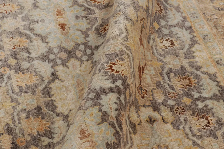 Modern Classic Floral Rug