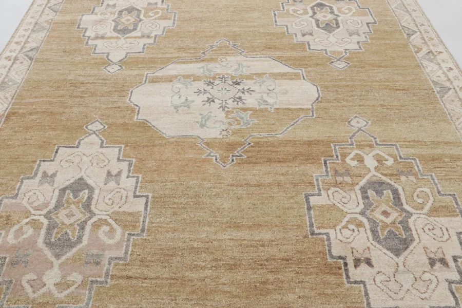 Modern Classic Floral Medallion Rug