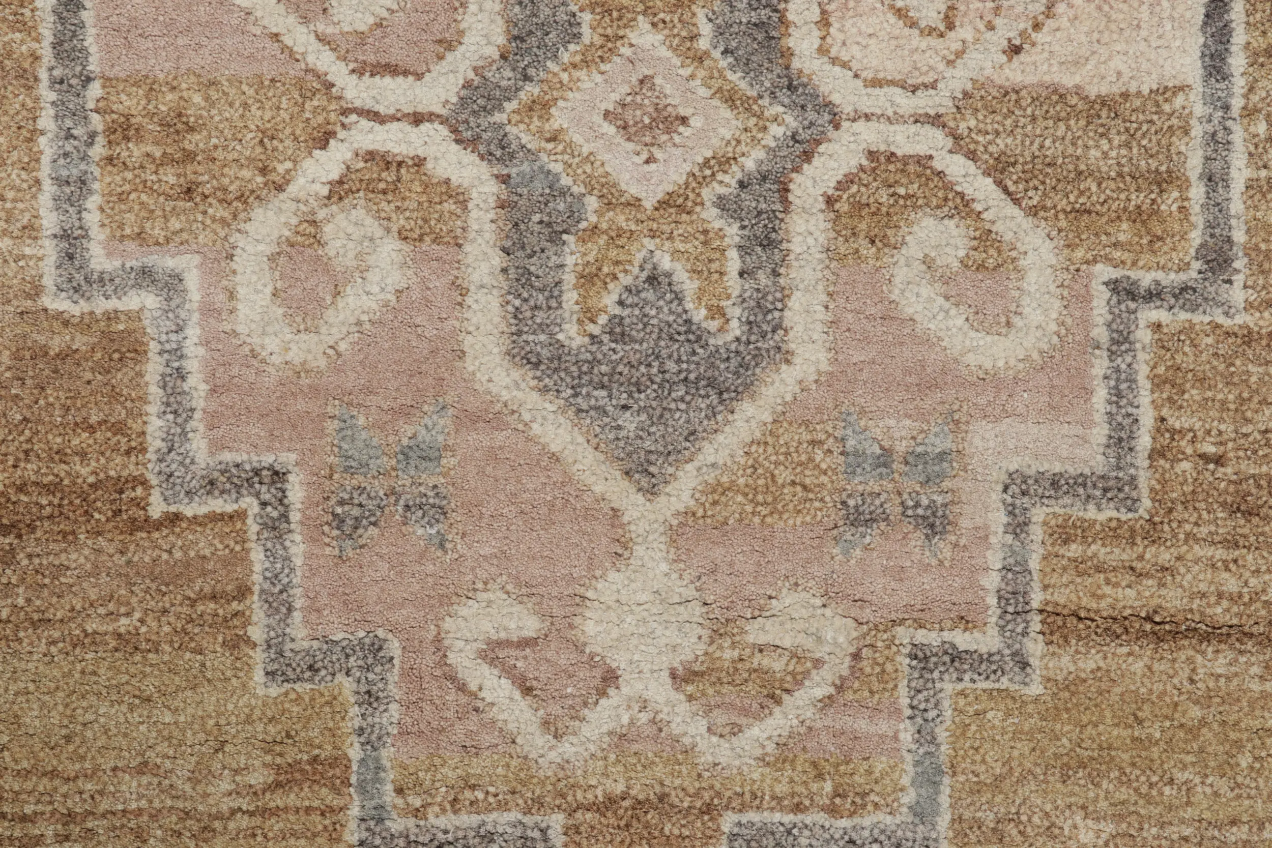 Modern Classic Floral Medallion Rug