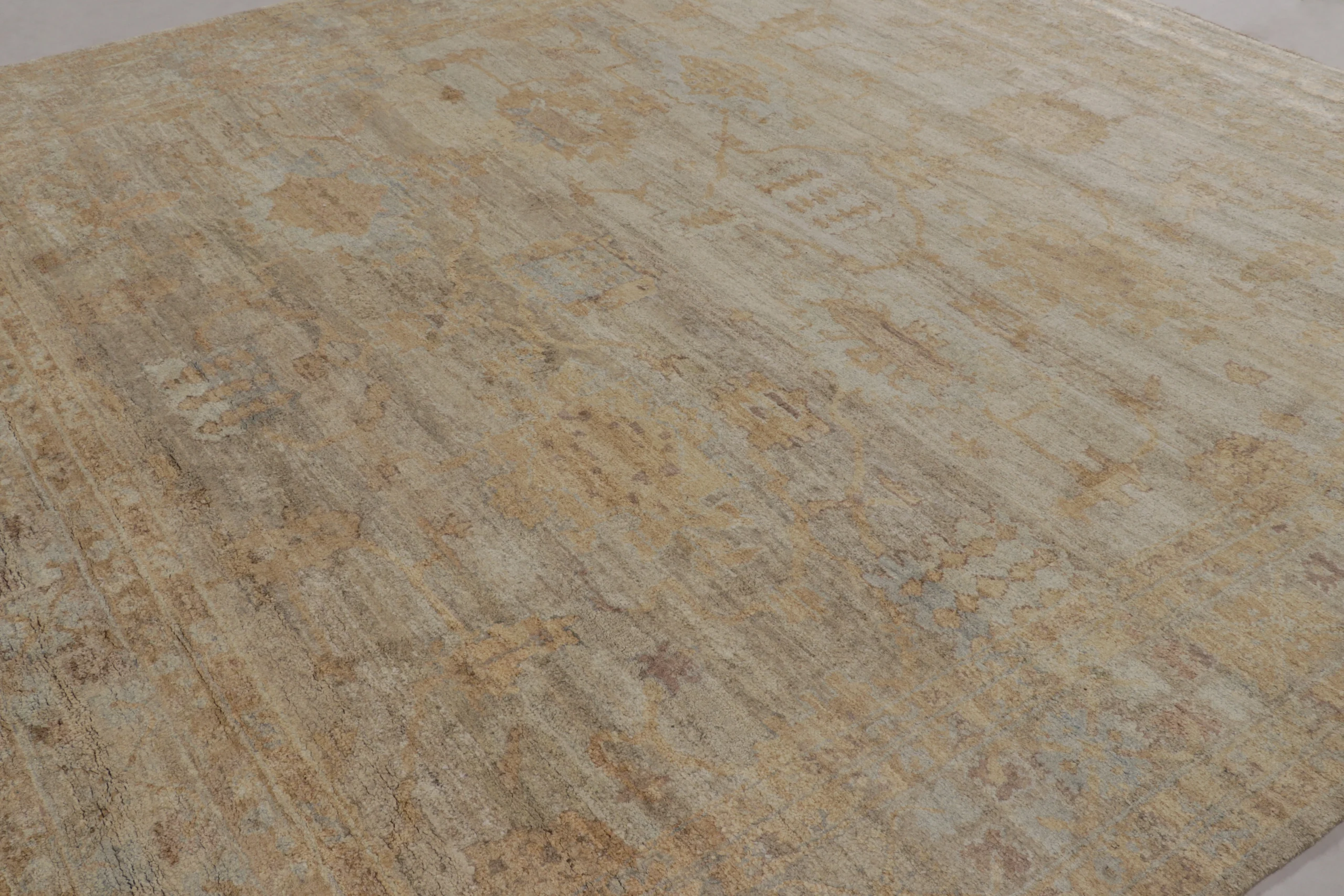 Classic Oushak-Inspired Rug