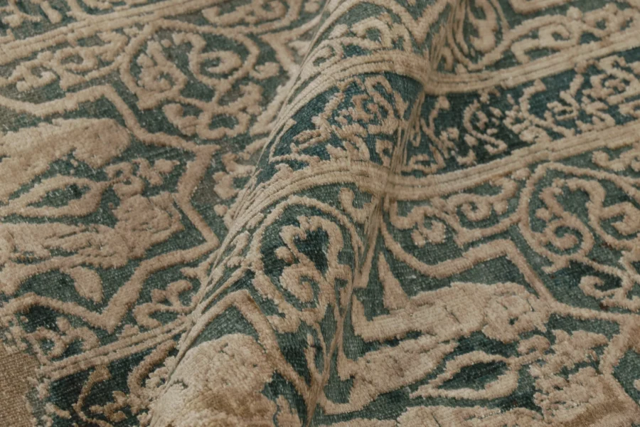 Modern Abstract Rug