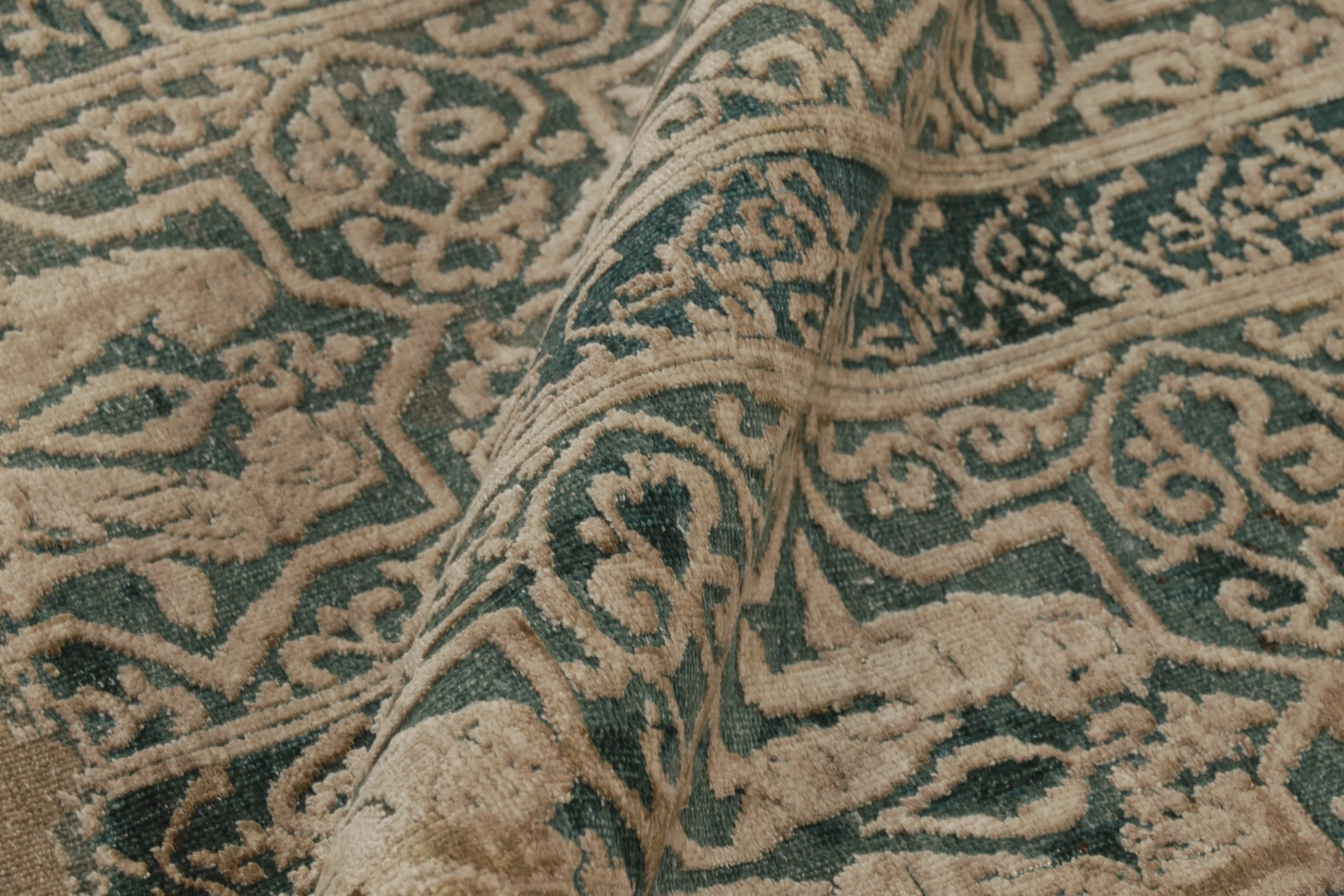 Modern Abstract Rug