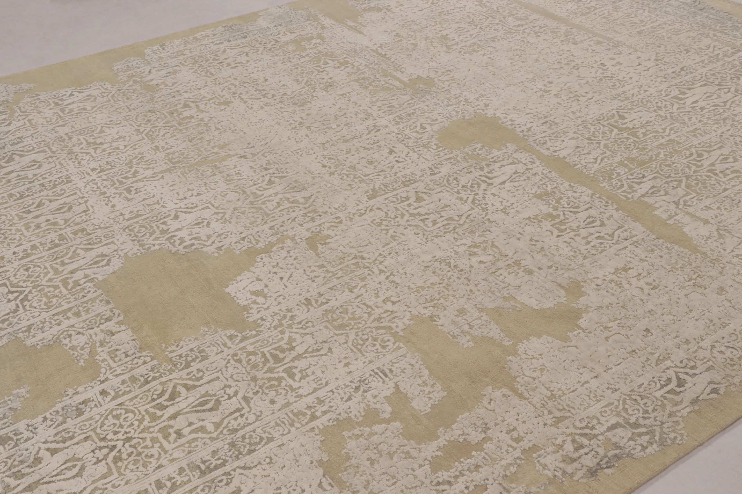 Modern Abstract Rug