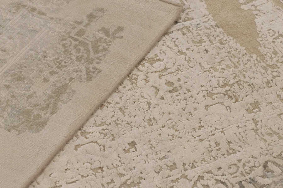 Modern Abstract Rug