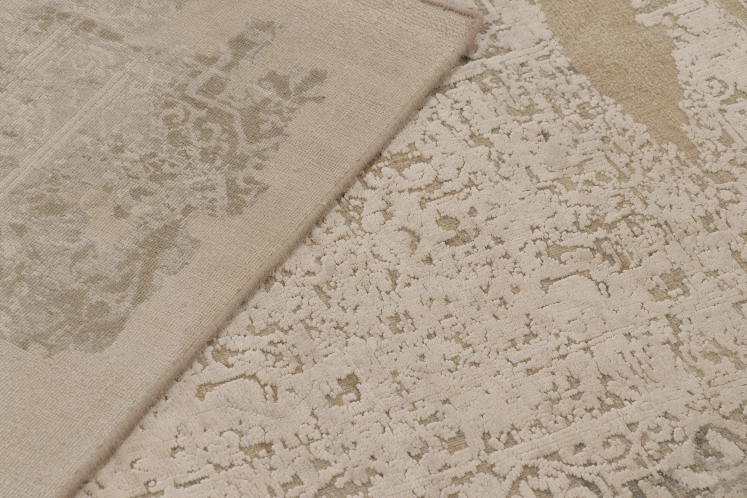 Modern Abstract Rug