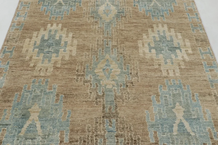 Modern Classic Medallion Pattern