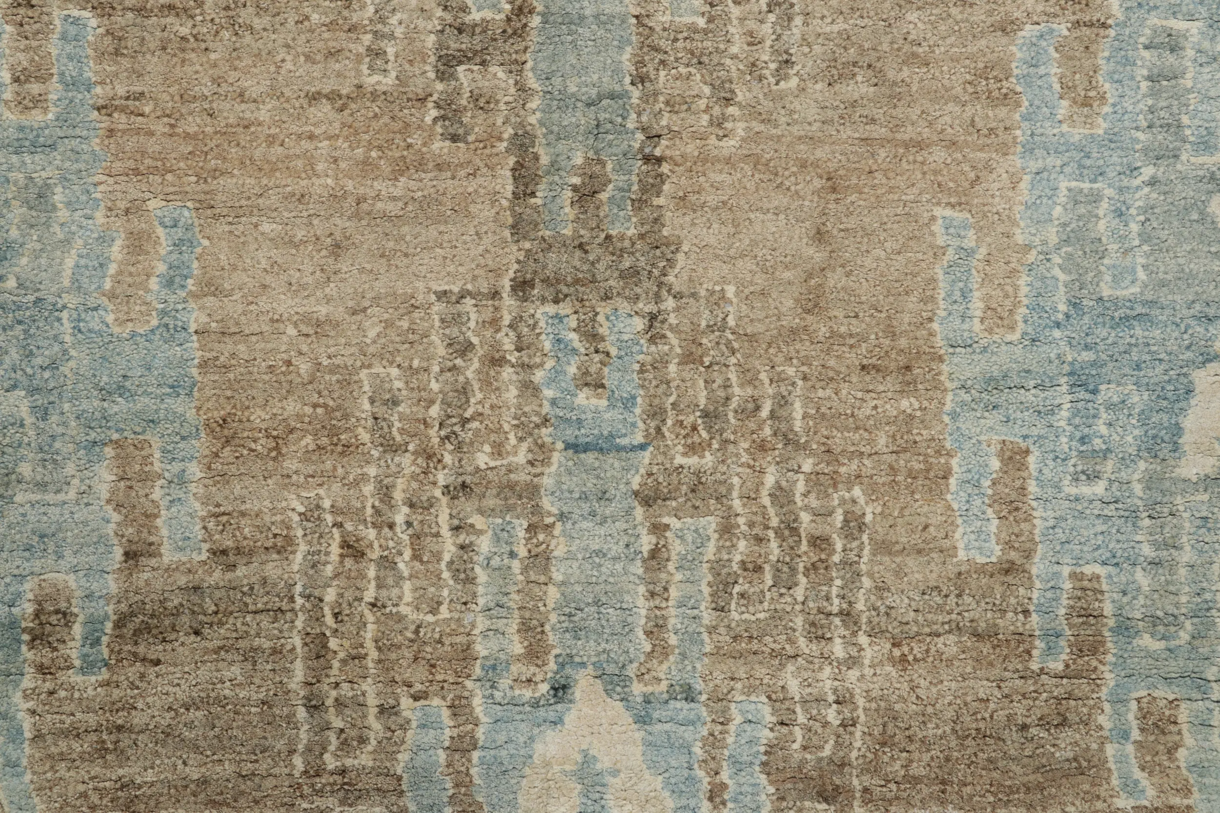 Modern Classic Medallion Pattern