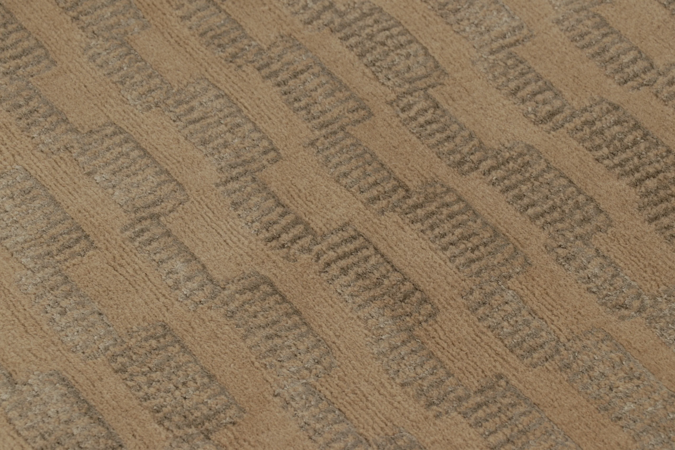 Art Deco Rug, Beige with Minimalist Geometric Patterns