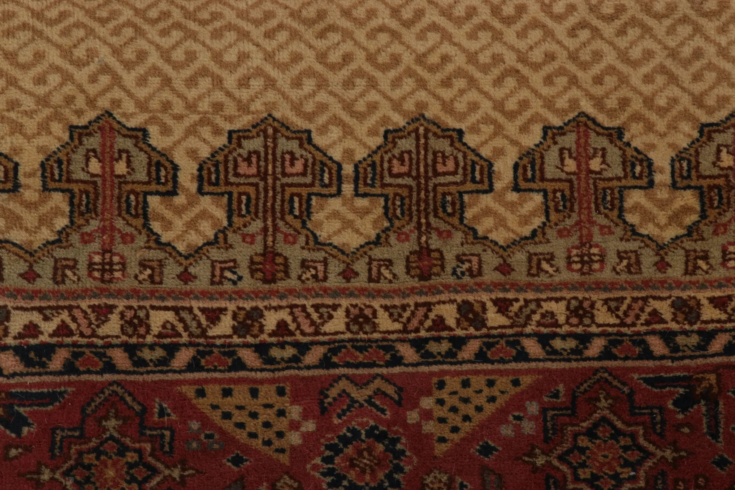 Antique Persian Serapi Medallion Rug