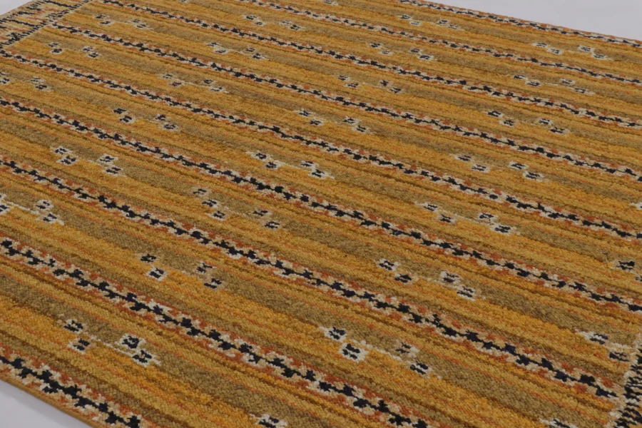 Scandinavian Geometric Rug “Marta Stripe