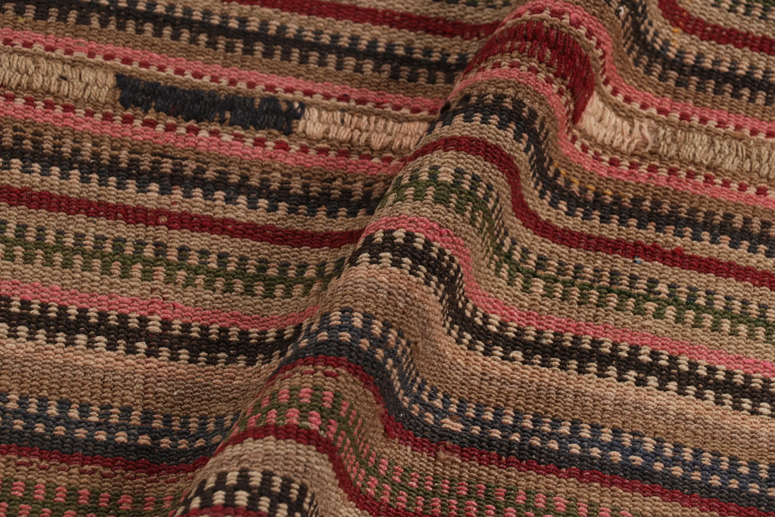 Vintage Palas Bidjari Square Kilim