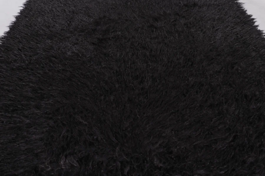 Rug & Kilim’s Modern Shag Rug