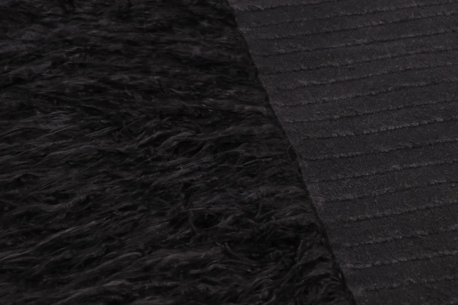 Rug & Kilim’s Modern Shag Rug