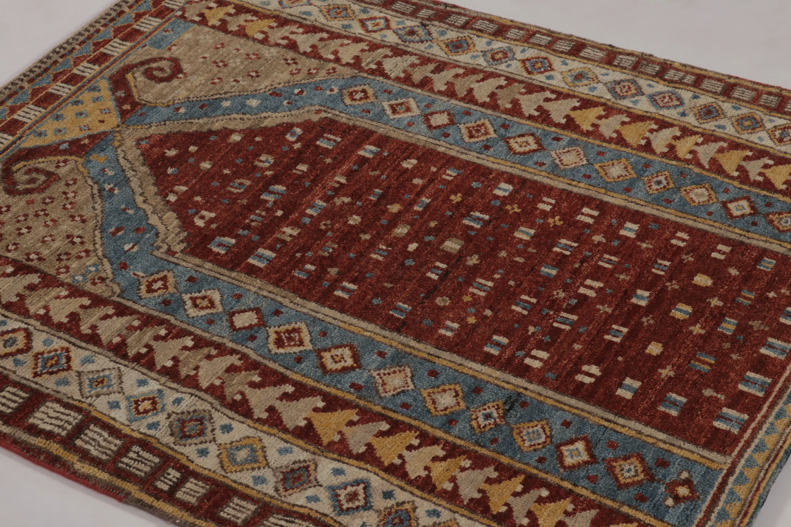 Classic Burano Ghiordes Inspired Rug