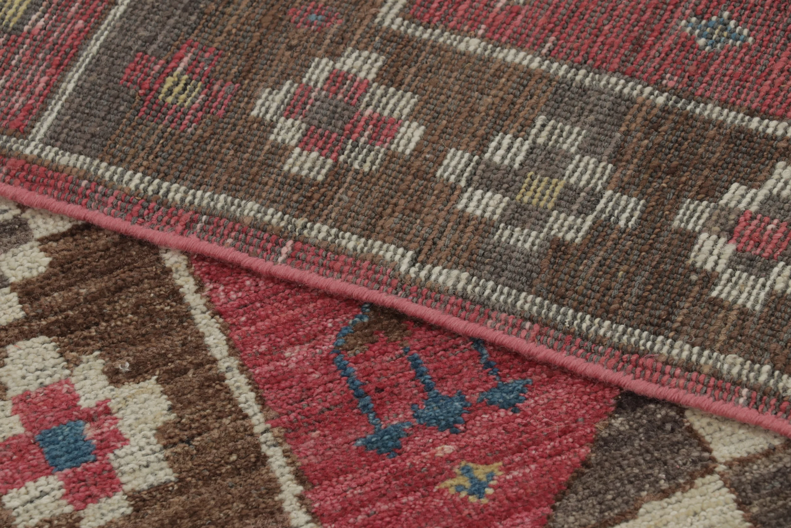 Burano Geometric Runner