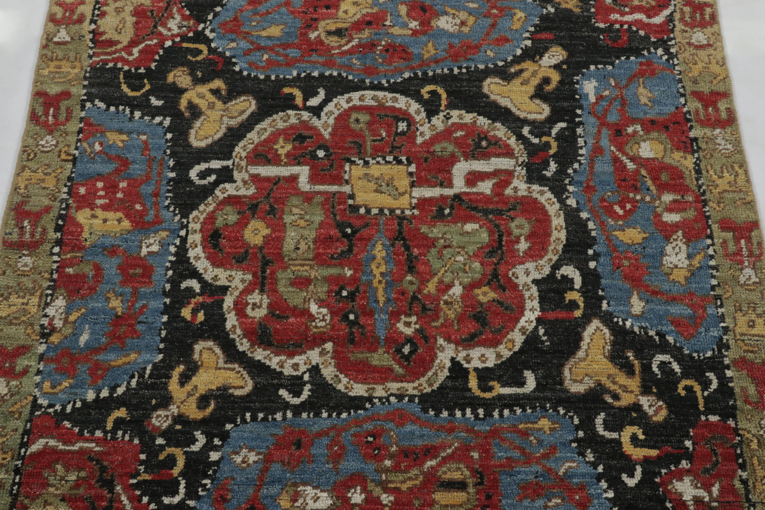 Burano Geometric Circle Rug