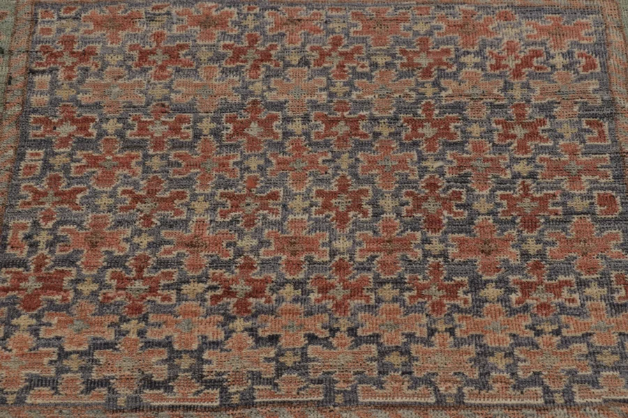 Rug & Kilim’s Shahsavan Persian Inspired Square Rug