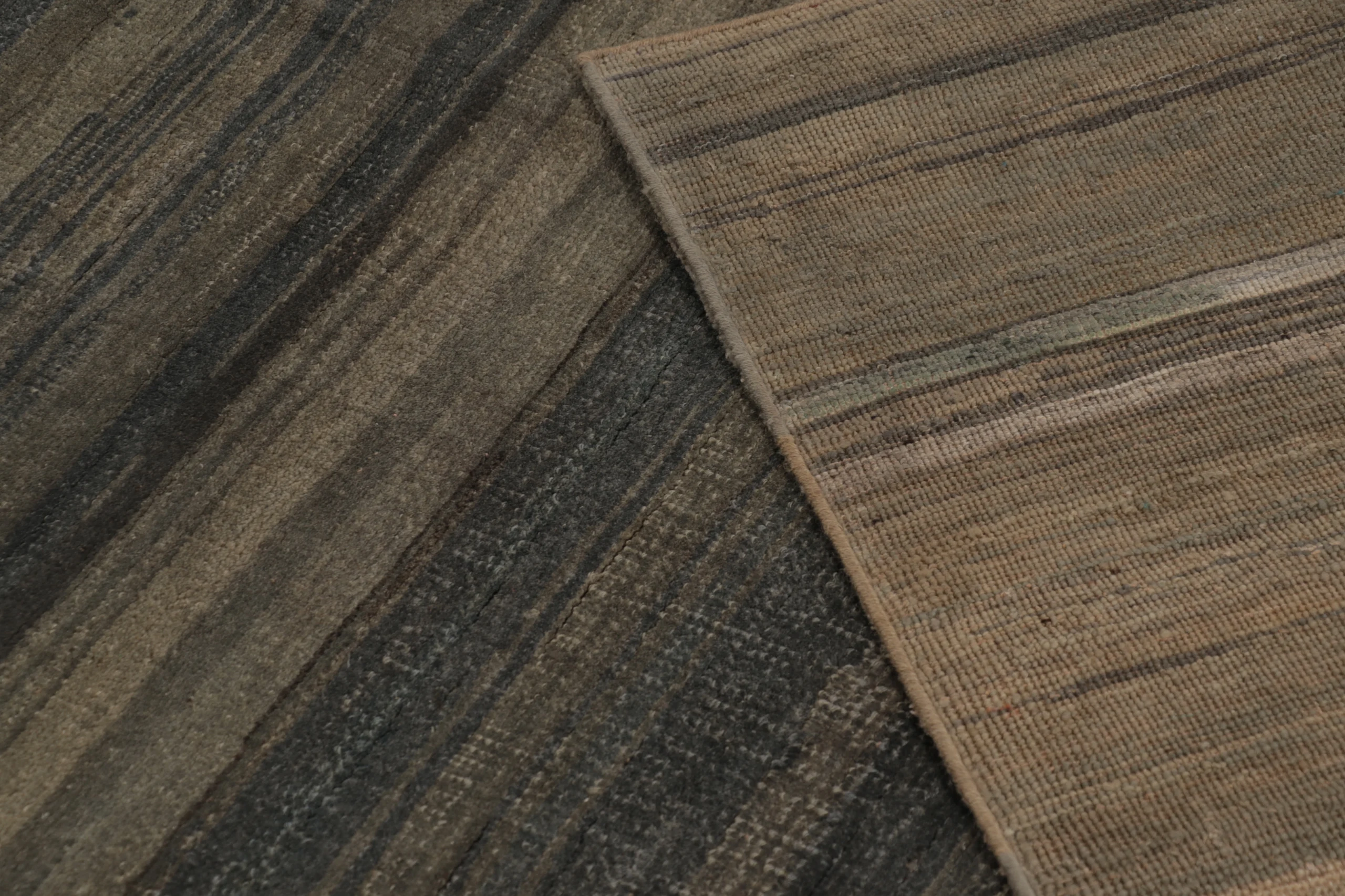Rug & Kilim’s Modern Textural Rug