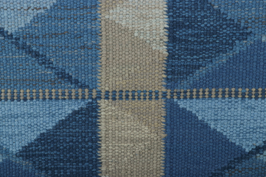 Classic Scandinavian Sample