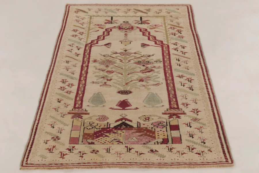 Antique Turkish Ghiordes Rug