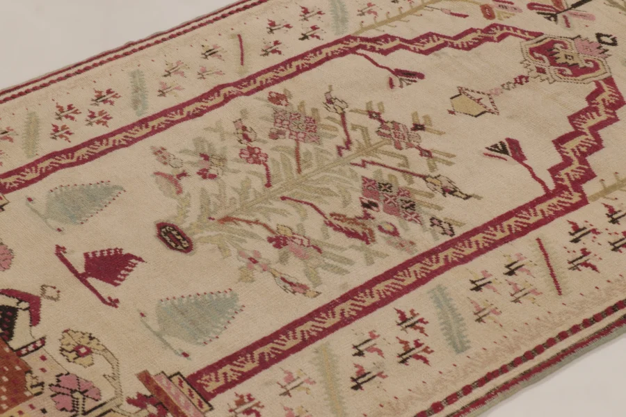Antique Turkish Ghiordes Rug