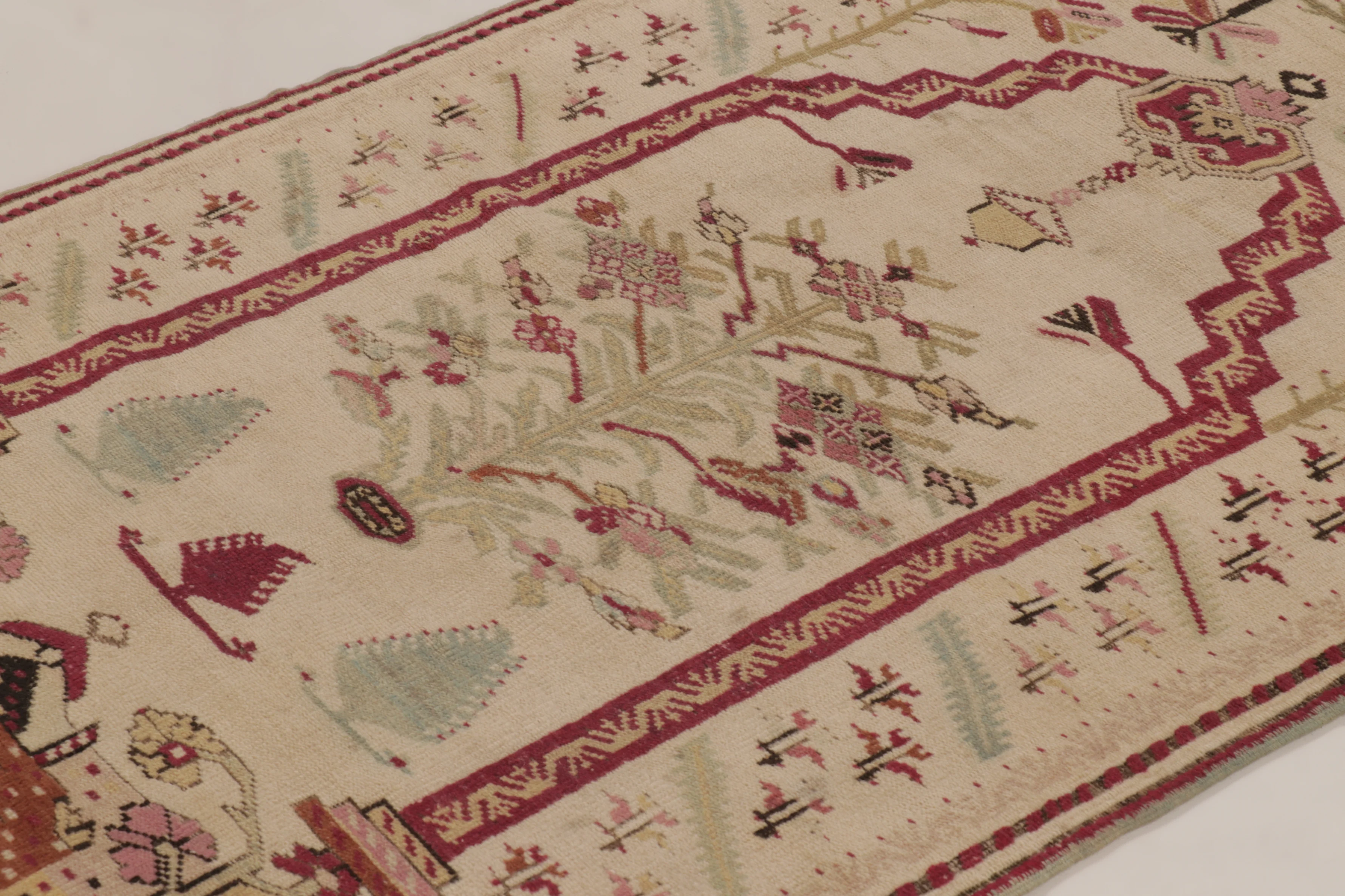Antique Turkish Ghiordes Rug