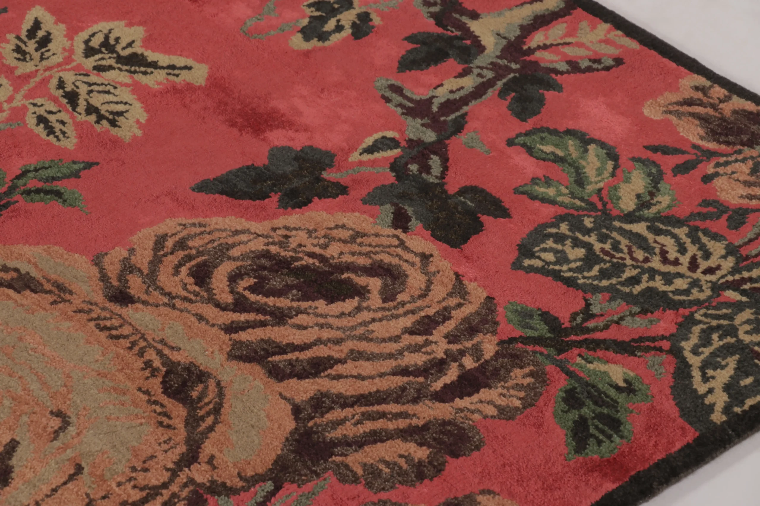 Modern Floral Rug