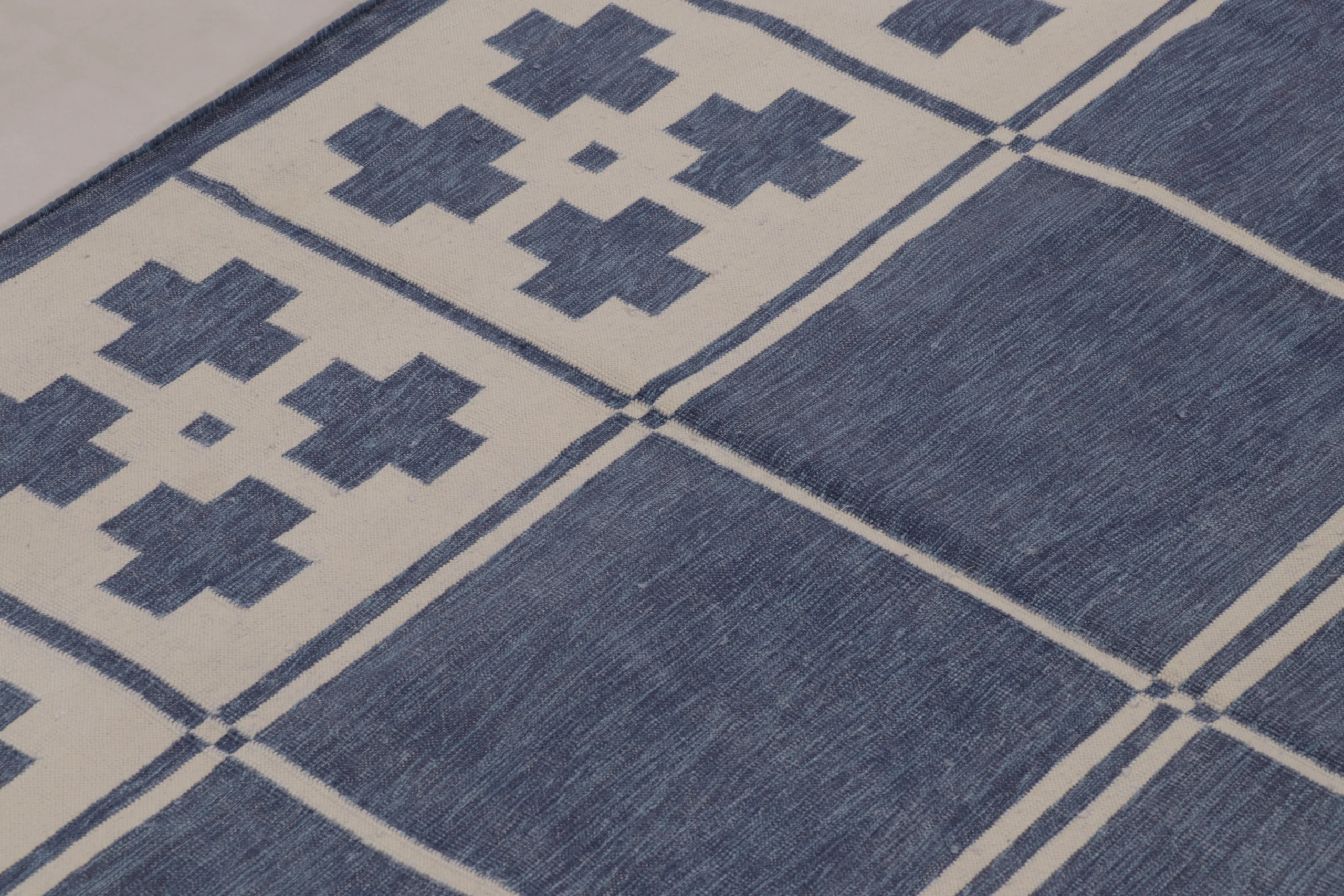 Contemporary Dhurrie Flatweave Rug