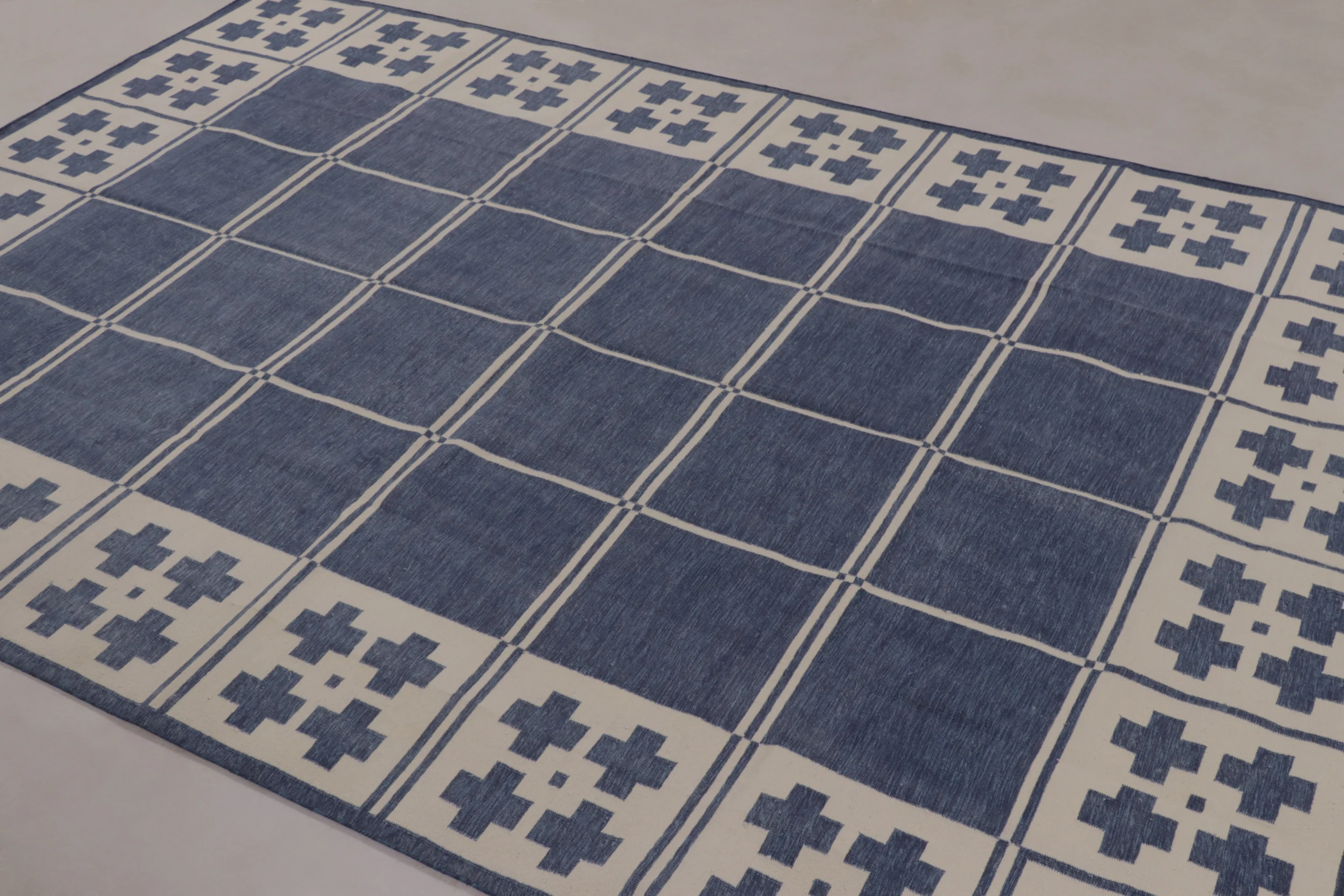 Contemporary Dhurrie Flatweave Rug