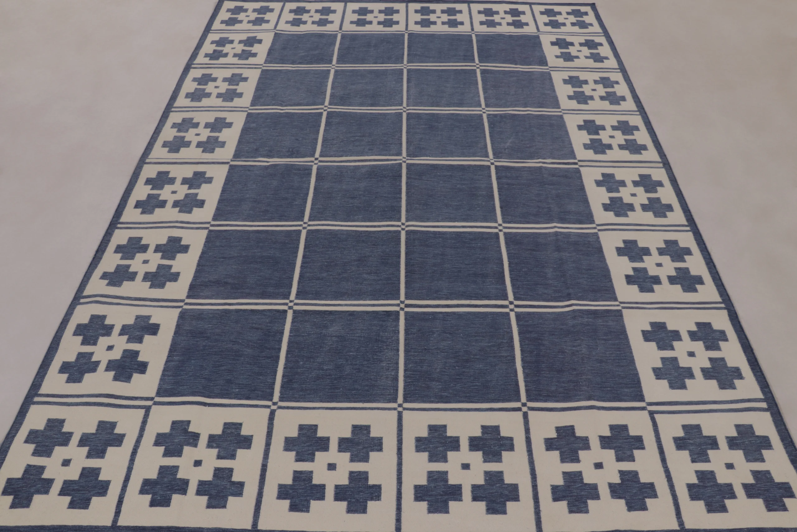 Contemporary Dhurrie Flatweave Rug