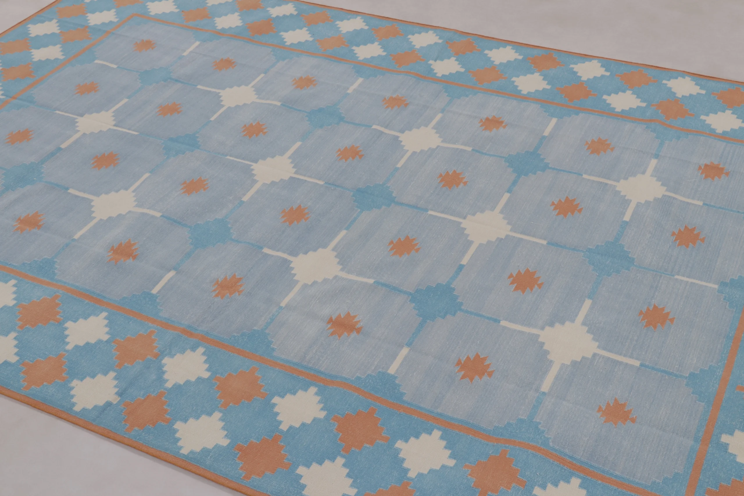 Contemporary Dhurrie Flatweave Rug