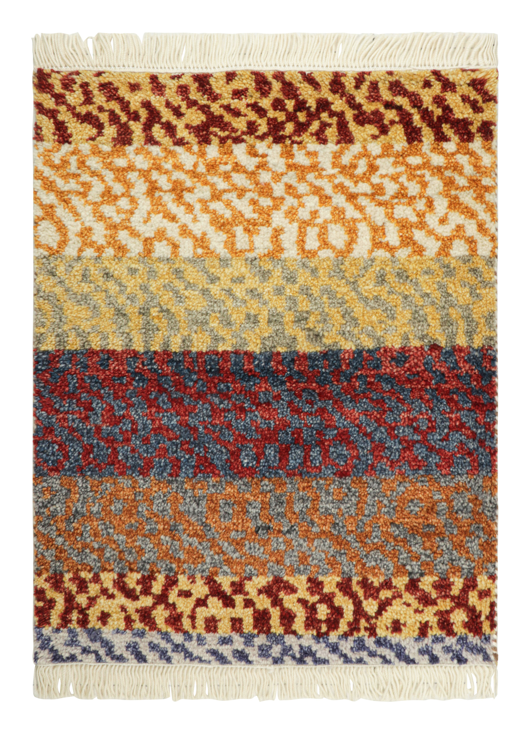 Contemporary Gift-Sized Rug