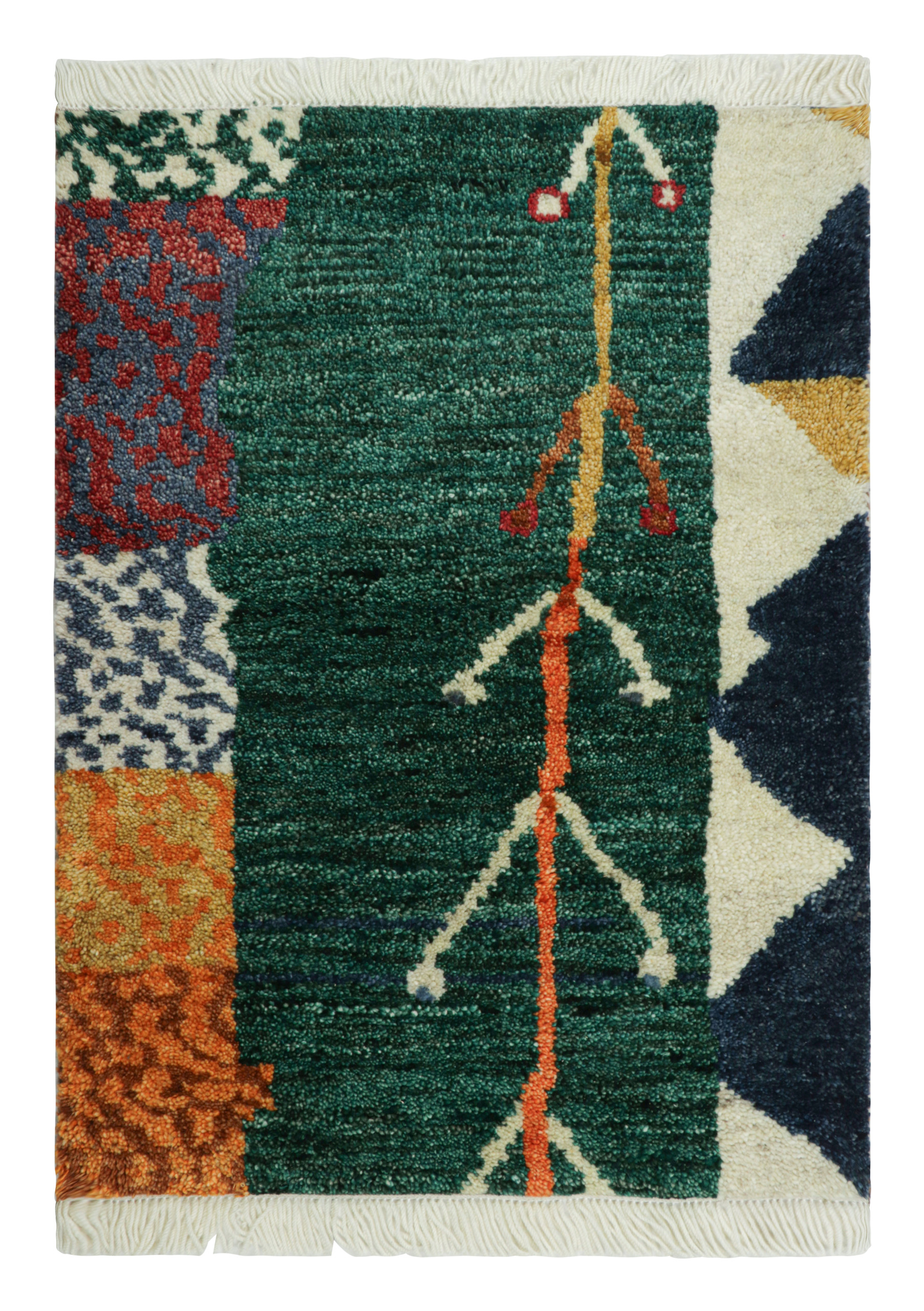 Classic Gift-Sized Moroccan Rug