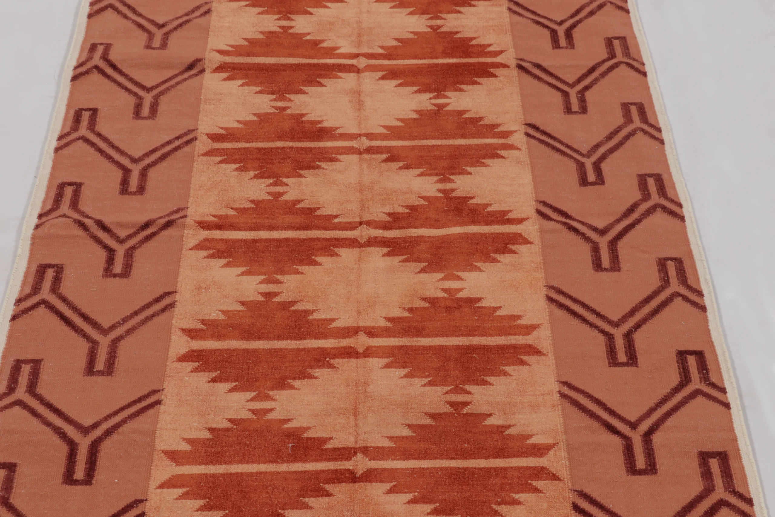 Contemporary Geometric Dhurrie Flatweave Rug