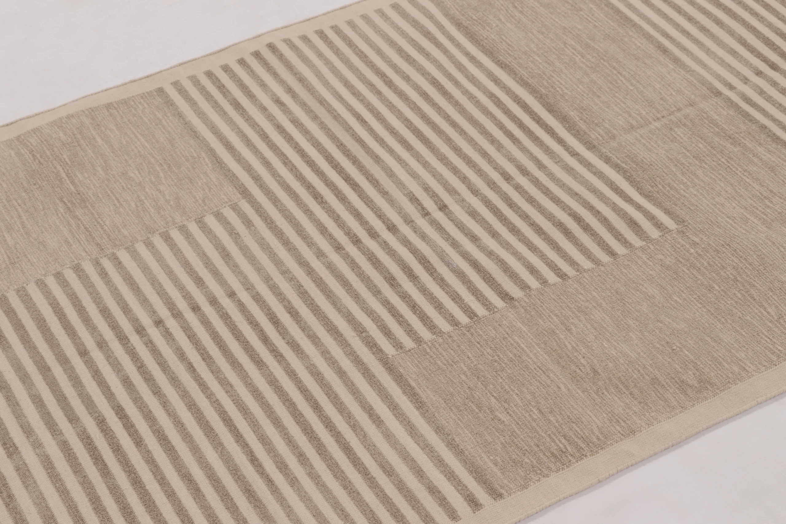 Contemporary Dhurrie Flatweave Rug