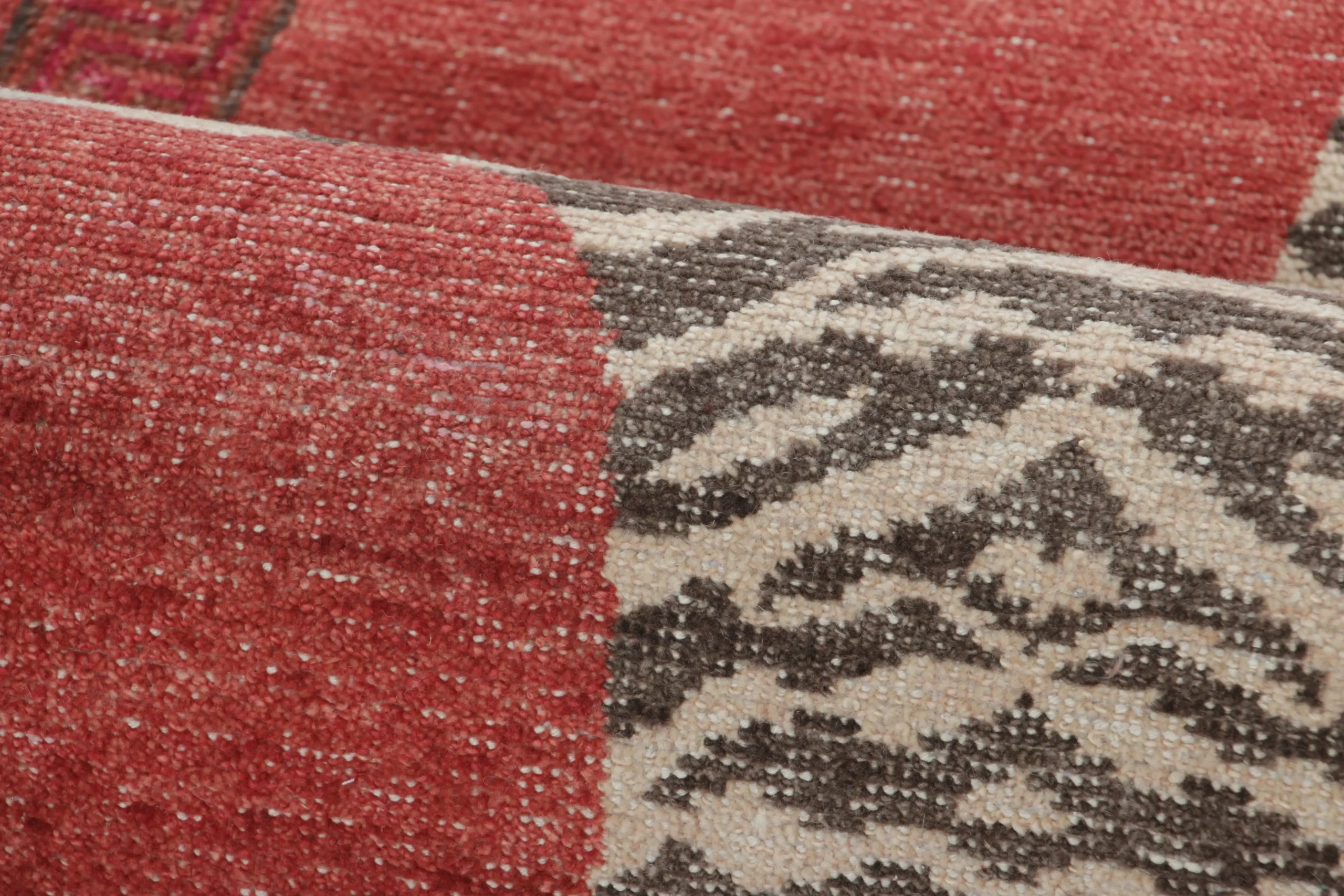 Modern Distressed Tiger Runner Rug