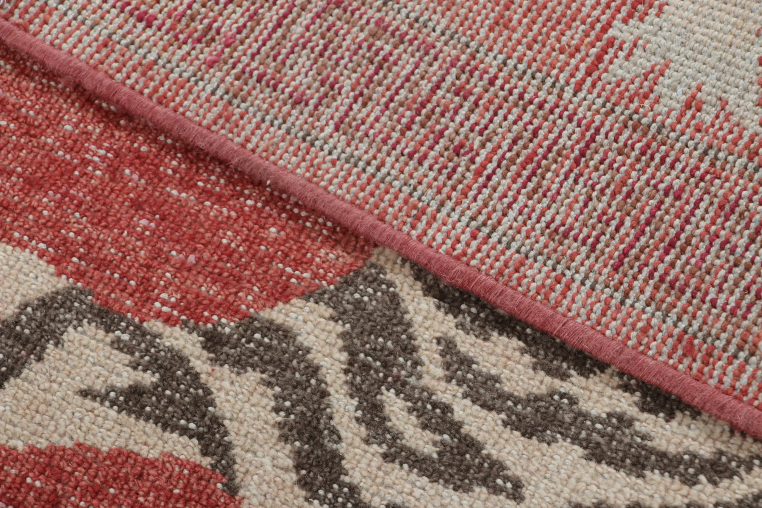 Modern Distressed Tiger Runner Rug