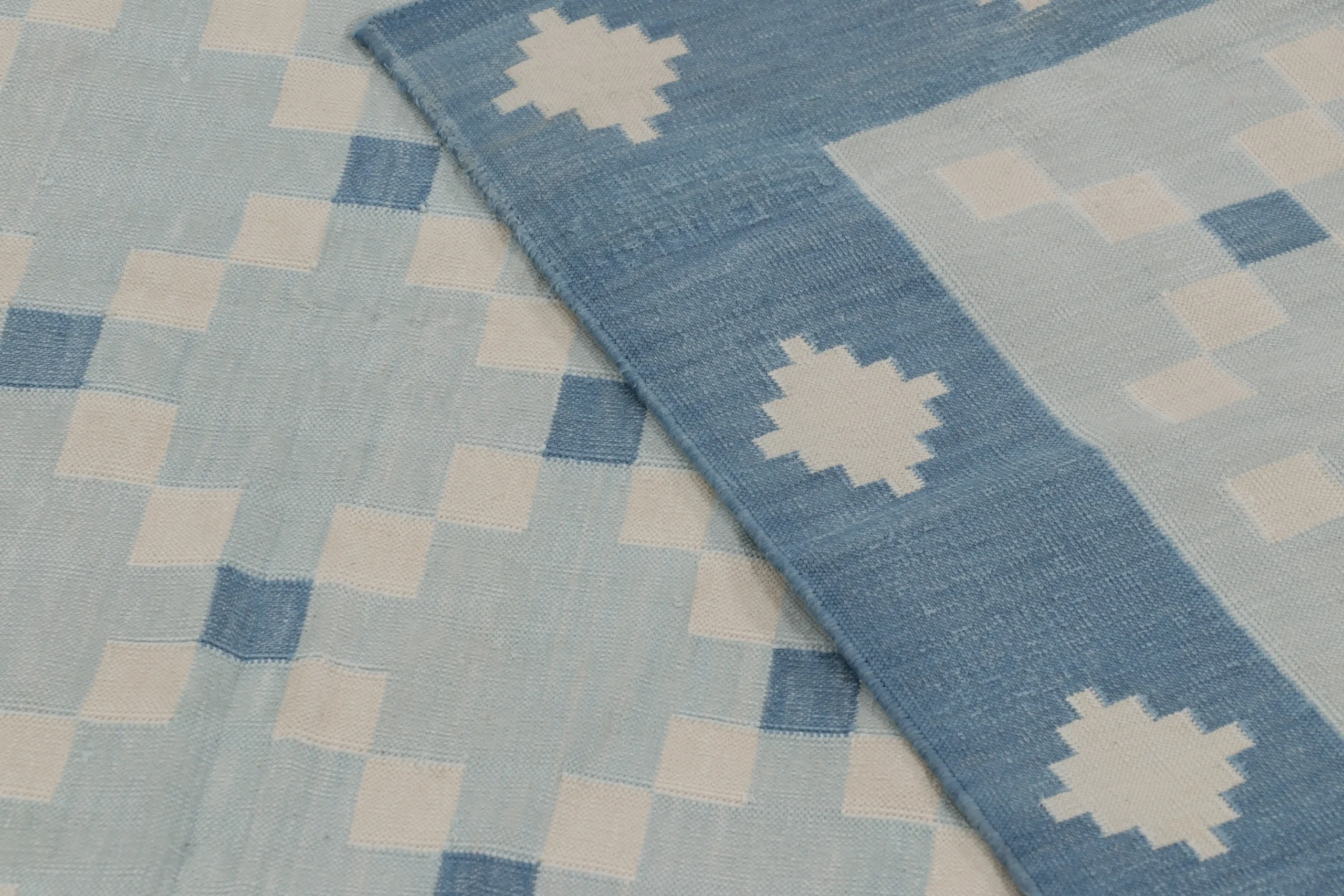 Contemporary Dhurrie Flatweave Rug